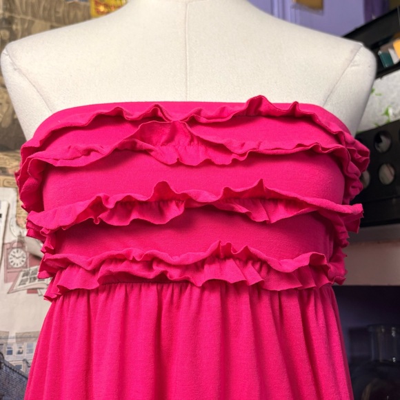Y2K OP Hot Pink Ruffle Strapless Dress - Picture 2 of 7